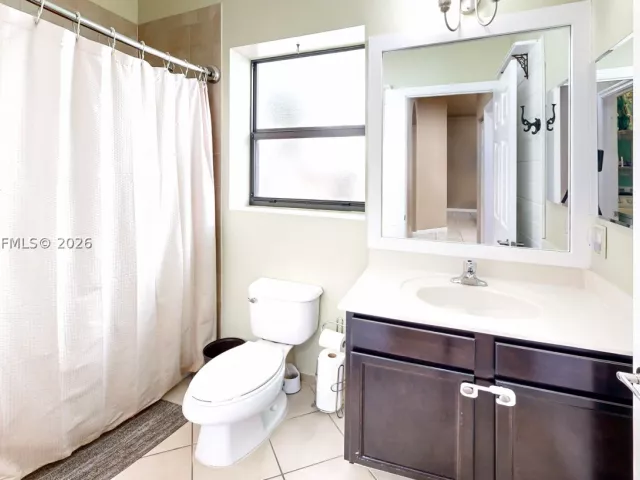 Продажа дома по адресу 729 SE 34th Ave - фото 9072083