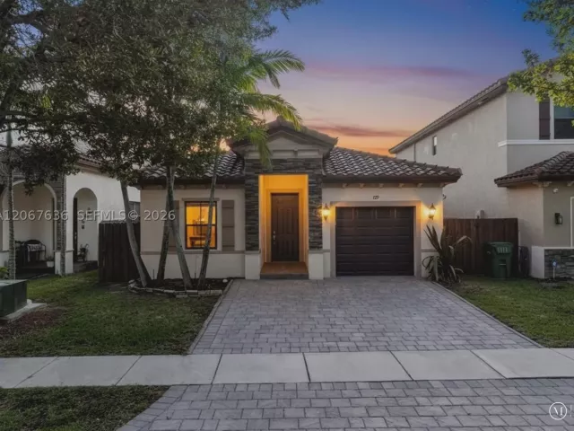 Продажа дома по адресу 729 SE 34th Ave - фото 9072023