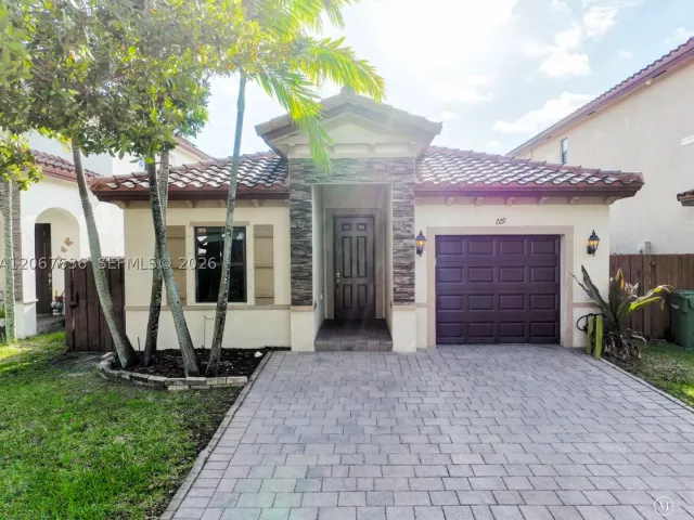 Продажа дома по адресу 729 SE 34th Ave - фото 9072159