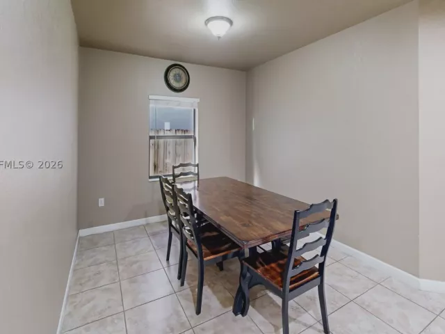 Продажа дома по адресу 729 SE 34th Ave - фото 9072027