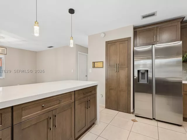 Продажа дома по адресу 14020 SW 38th St - фото 9281559
