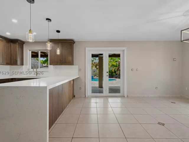 Продажа дома по адресу 14020 SW 38th St - фото 9281561