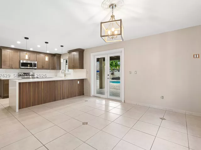 Продажа дома по адресу 14020 SW 38th St - фото 9281564
