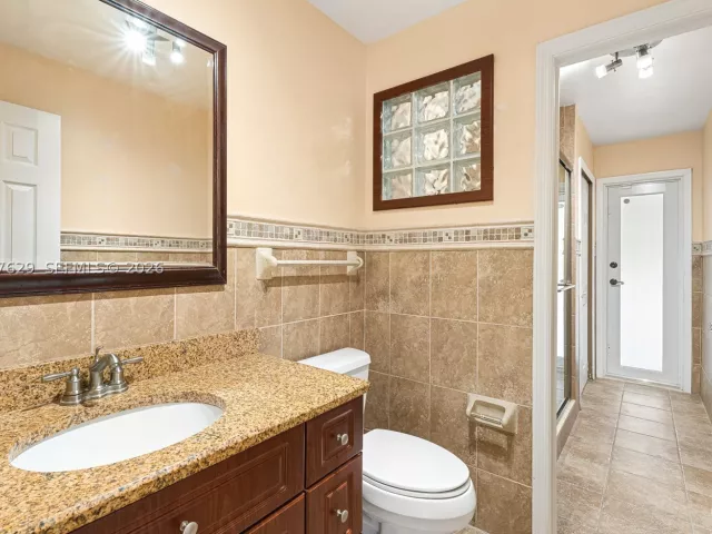 Продажа дома по адресу 14020 SW 38th St - фото 9281566