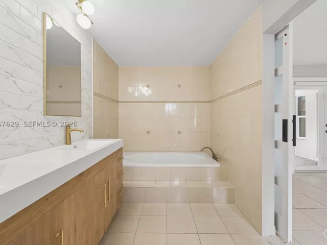 Продажа дома по адресу 14020 SW 38th St - фото 9281581