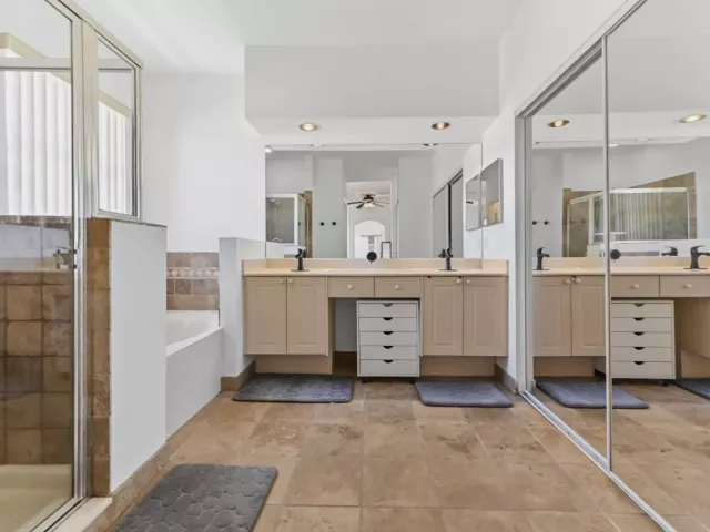 Продажа дома по адресу 4442 ONEGA Circle - фото 9070090