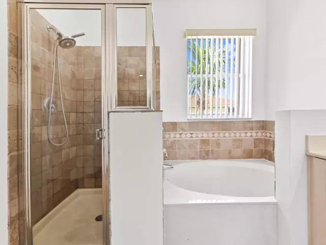 Продажа дома по адресу 4442 ONEGA Circle - фото 9070092