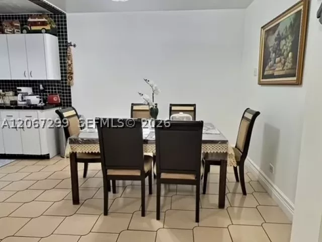 Продажа дома по адресу 1885 SW 21st Ter - фото 9263991