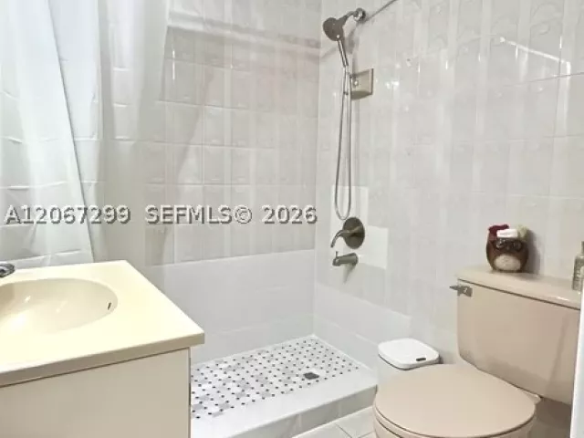 Продажа дома по адресу 1885 SW 21st Ter - фото 9263993