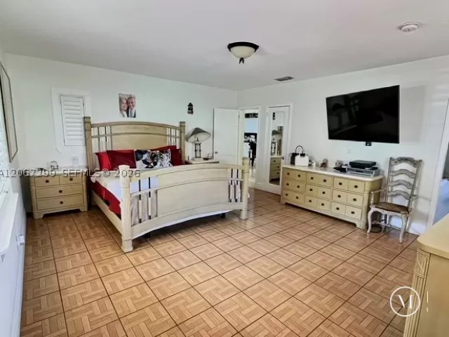 Продажа дома по адресу 1885 SW 21st Ter - фото 9263995