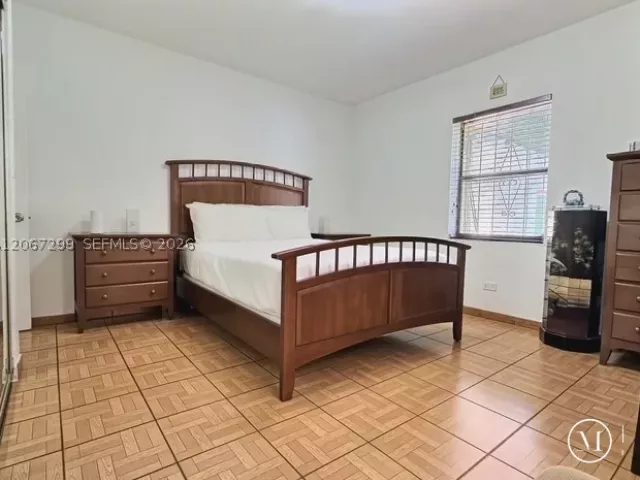 Продажа дома по адресу 1885 SW 21st Ter - фото 9264000