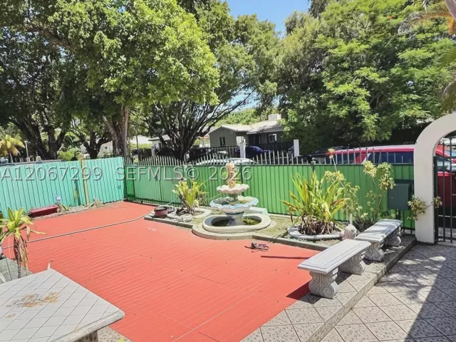 Продажа дома по адресу 1885 SW 21st Ter - фото 9264003