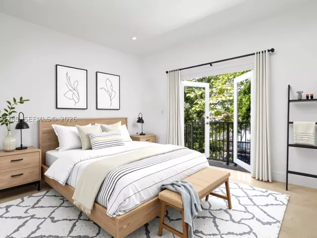 Продажа дома по адресу 2784 SW 34th Ave - фото 9119766