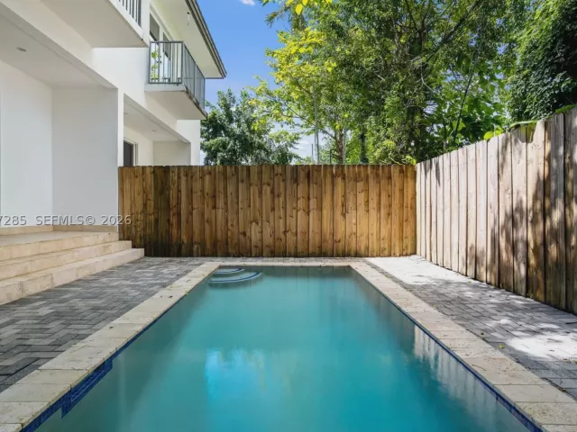 Продажа дома по адресу 2784 SW 34th Ave - фото 9119801