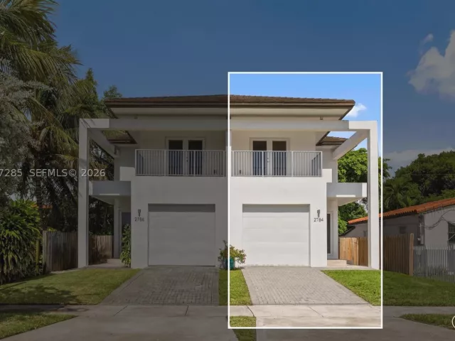 Продажа дома по адресу 2784 SW 34th Ave - фото 9119742