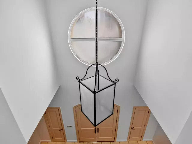 Продажа дома по адресу 5011 S FLAGLER Drive - фото 9103524