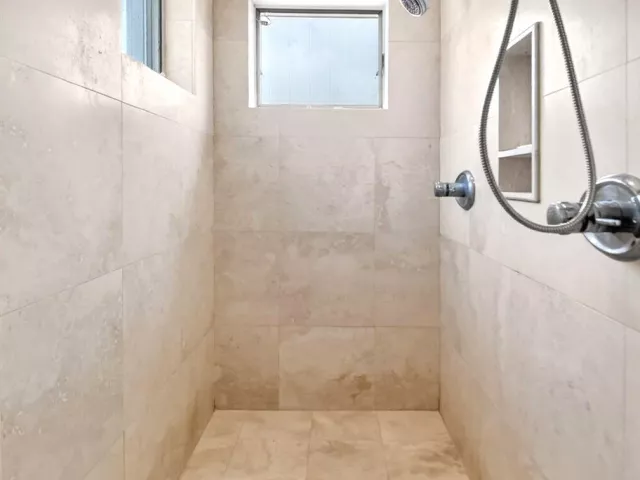 Продажа дома по адресу 5011 S FLAGLER Drive - фото 9103580