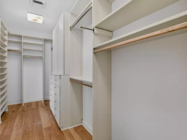 Продажа дома по адресу 5011 S FLAGLER Drive - фото 9103594