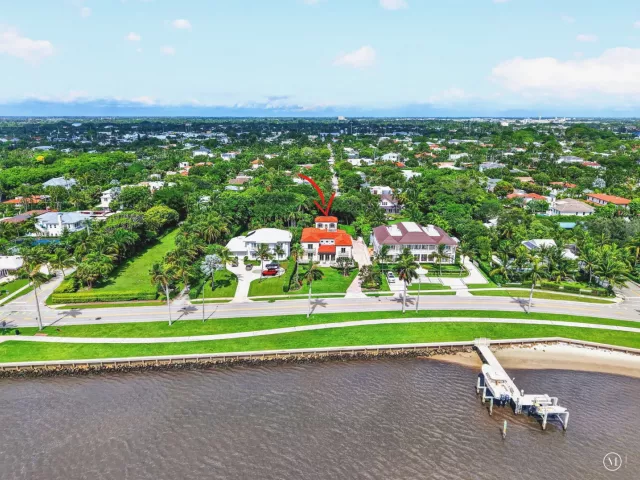 Продажа дома по адресу 5011 S FLAGLER Drive - фото 9103608