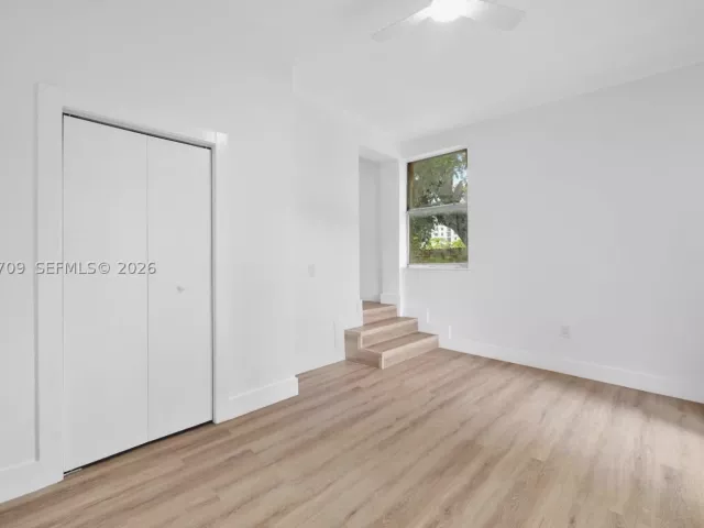 Продажа дома по адресу 1521 NW 33rd St - фото 9123184