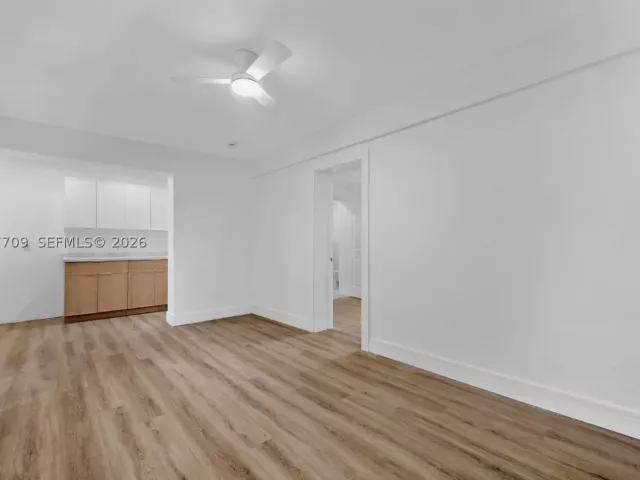 Продажа дома по адресу 1521 NW 33rd St - фото 9123194