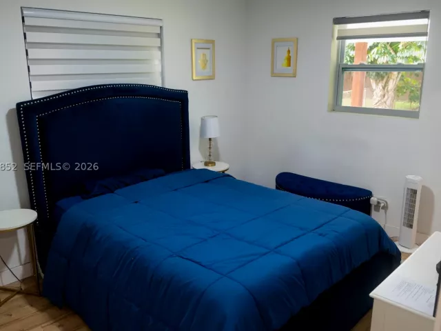 Продажа дома по адресу 7330 NW 1st Ct - фото 9122836
