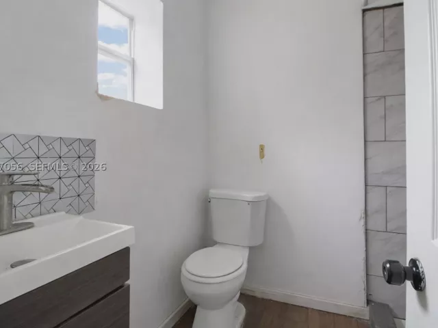 Продажа дома по адресу 915 SW 9th Ct - фото 9265109