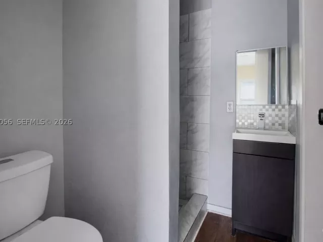 Продажа дома по адресу 915 SW 9th Ct - фото 9265110
