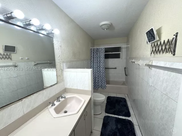 Продажа дома по адресу 10920 Westwood Lake Dr - фото 9200452