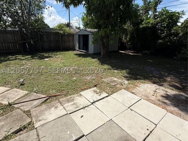 Продажа дома по адресу 2411 Wiley St - фото 9286653