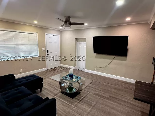 Продажа дома по адресу 2411 Wiley St - фото 9286621