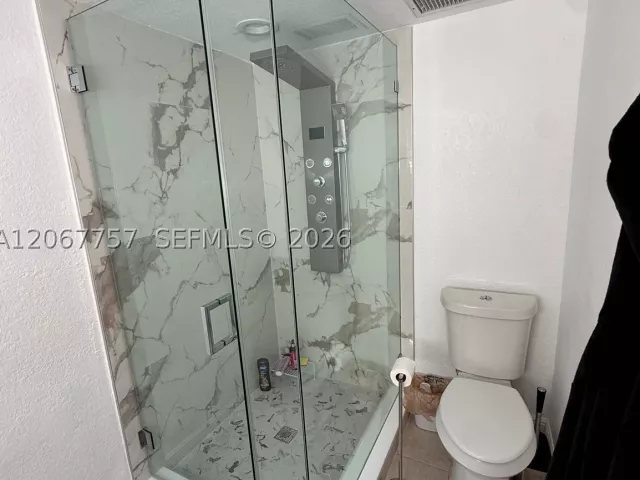 Продажа дома по адресу 2411 Wiley St - фото 9286625