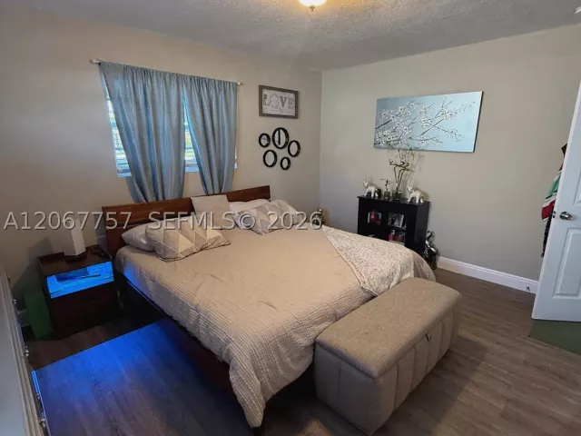 Продажа дома по адресу 2411 Wiley St - фото 9286631