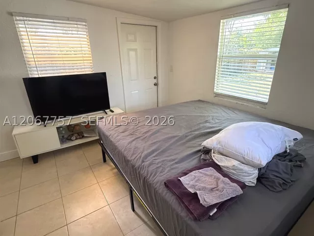 Продажа дома по адресу 2411 Wiley St - фото 9286643