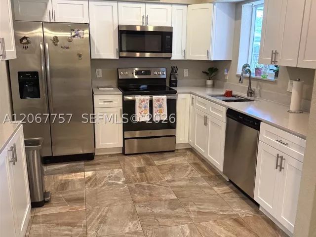 Продажа дома по адресу 2411 Wiley St - фото 9286647