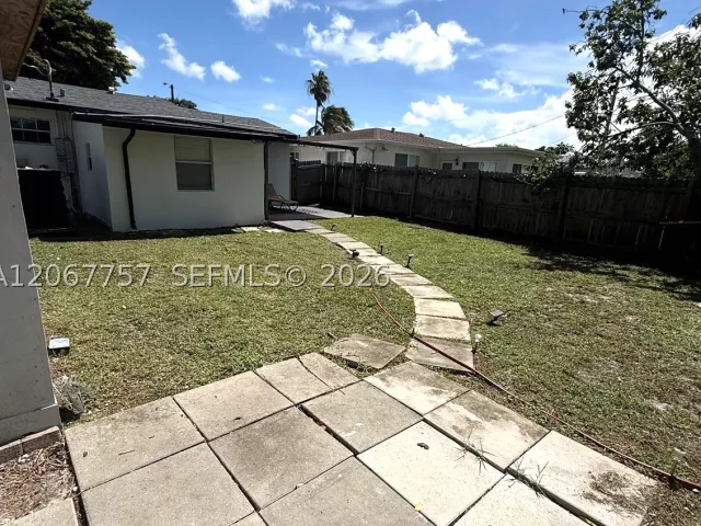 Продажа дома по адресу 2411 Wiley St - фото 9286654