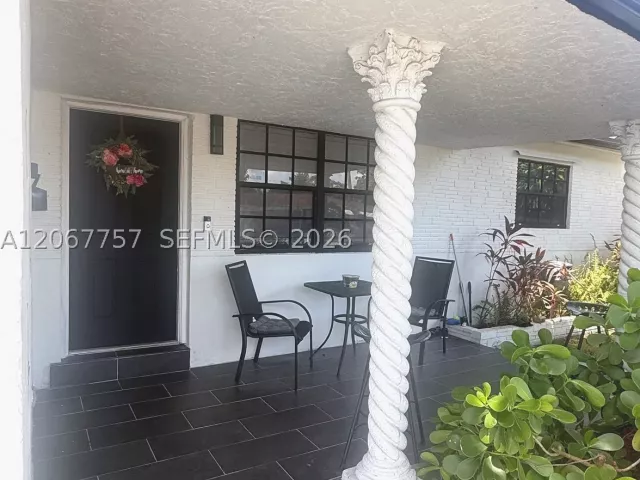 Продажа дома по адресу 2411 Wiley St - фото 9286616