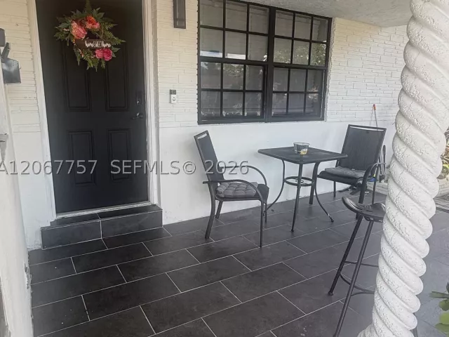 Продажа дома по адресу 2411 Wiley St - фото 9286617