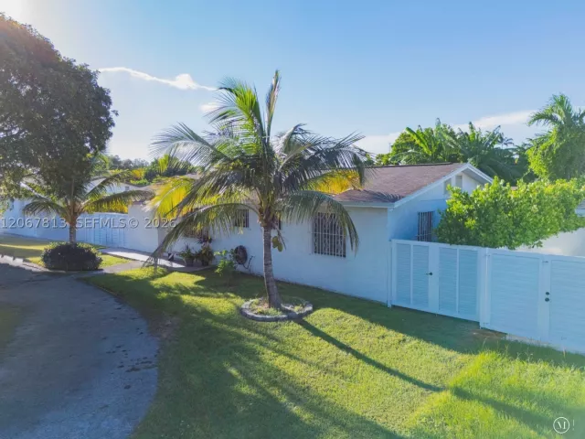 Продажа дома по адресу 12761 SW 256th St - фото 9274076