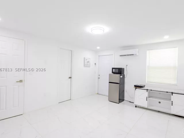 Продажа дома по адресу 12761 SW 256th St - фото 9274121