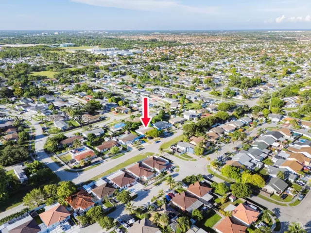 Продажа дома по адресу 12761 SW 256th St - фото 9274079