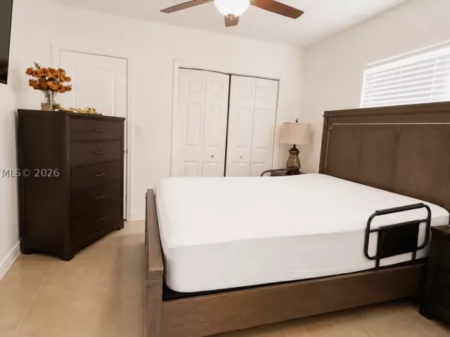 Продажа дома по адресу 12400 SW 184th St - фото 9271848
