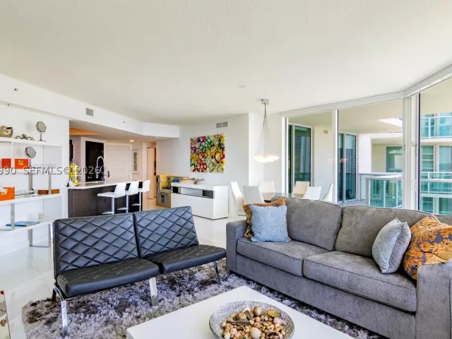Продажа квартиры #1-1604 - фото 9202655