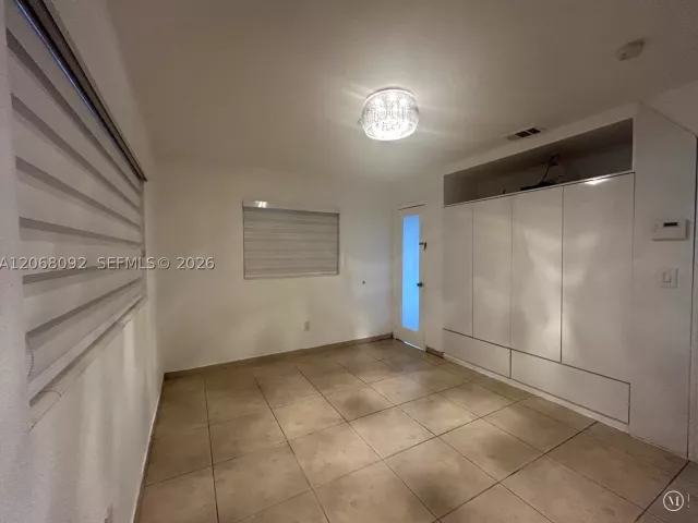 Продажа дома по адресу 6202 SW 107th Ave - фото 9196001