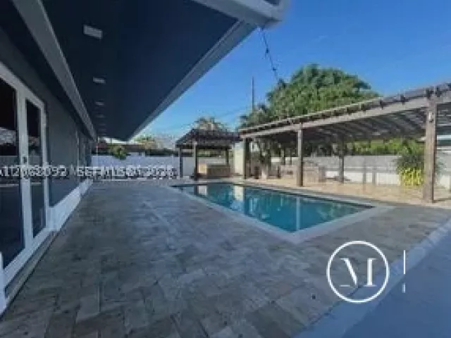 Продажа дома по адресу 6202 SW 107th Ave - фото 9195984
