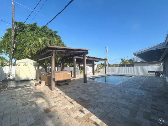 Продажа дома по адресу 6202 SW 107th Ave - фото 9196022