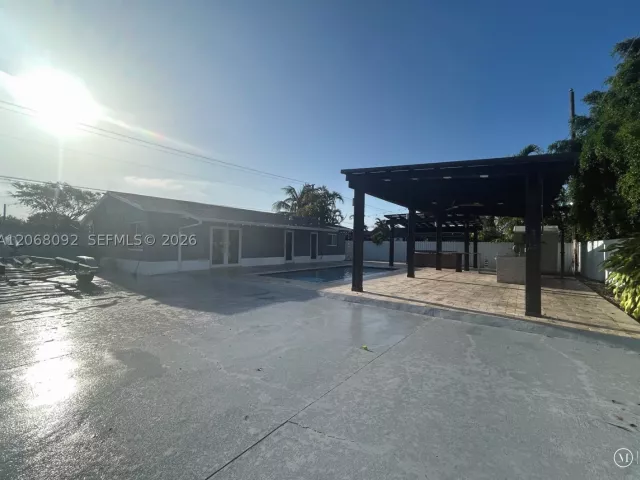 Продажа дома по адресу 6202 SW 107th Ave - фото 9196024