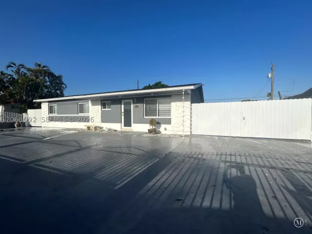 Продажа дома по адресу 6202 SW 107th Ave - фото 9195990