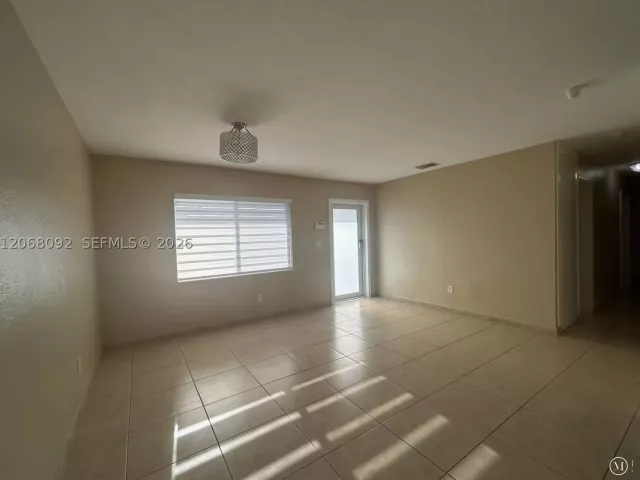 Продажа дома по адресу 6202 SW 107th Ave - фото 9195991