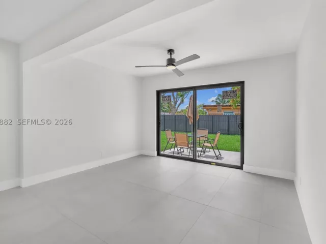 Продажа дома по адресу 2840 SW 5th St - фото 9266839